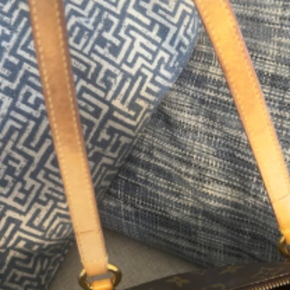 Genuine Louis Vuitton Totally Monogram PM Brown Shoulder Bag in great pre-loved - Picture 5 of 12